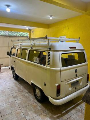 VOLKSWAGEN KOMBI 1.4 MI STD 8V FLEX 4P MANUAL